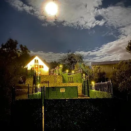 Garden House Otel *